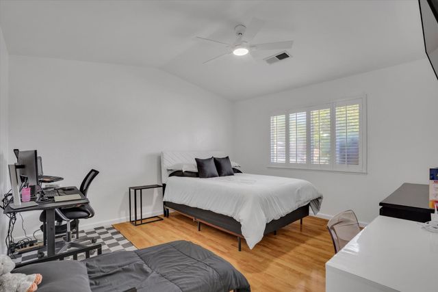 901 Wilma Dr, Modesto, CA 95351