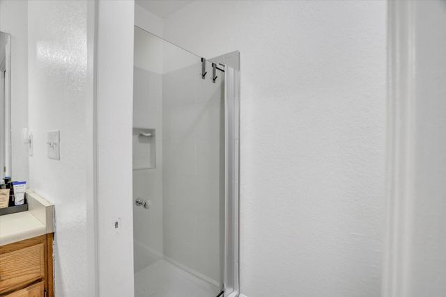 901 Wilma Dr, Modesto, CA 95351