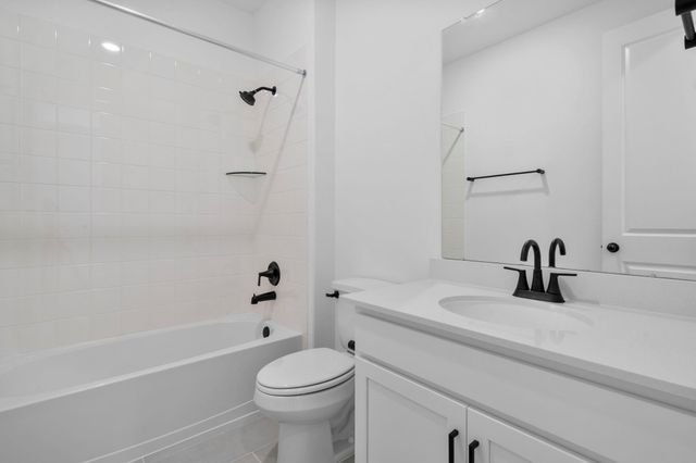 32034 Sweet Pea Meadows Drive, Hockley, TX 77447