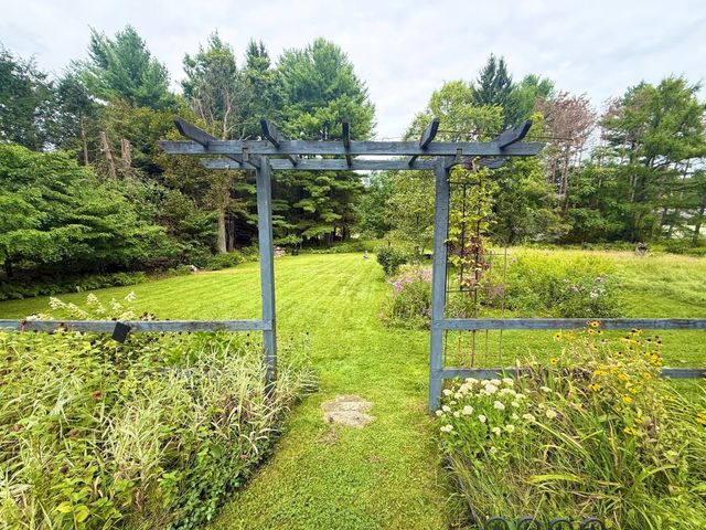 26 Nelson Pl, Worcester, MA 01605