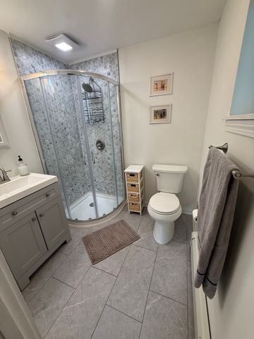 26 Nelson Pl, Worcester, MA 01605