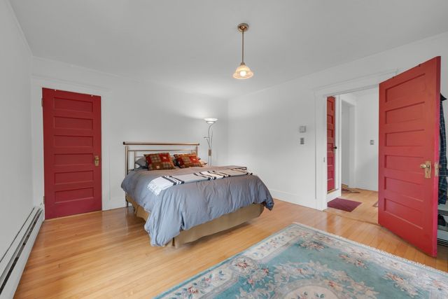 26 Nelson Pl, Worcester, MA 01605