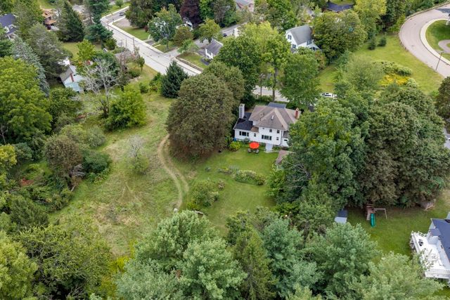 26 Nelson Pl, Worcester, MA 01605