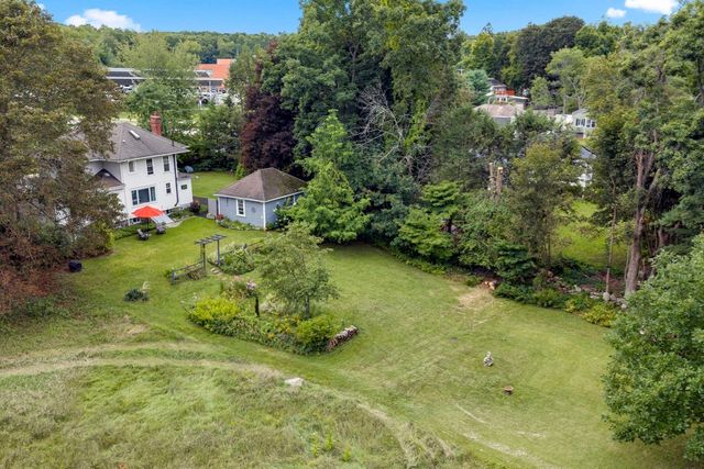 26 Nelson Pl, Worcester, MA 01605