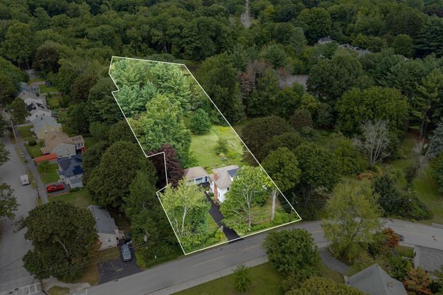 26 Nelson Pl, Worcester, MA 01605