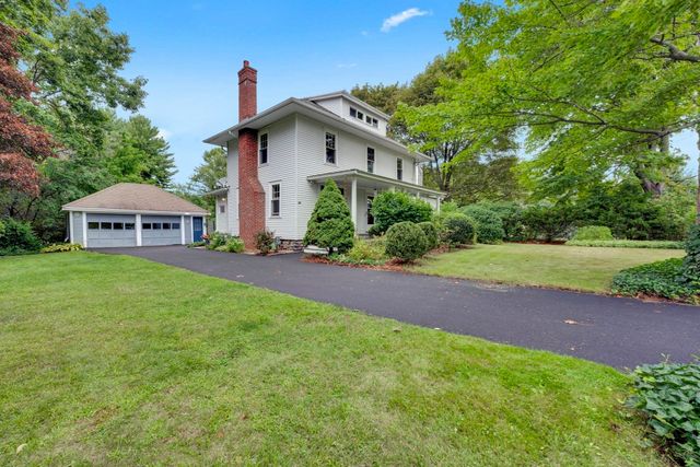 26 Nelson Pl, Worcester, MA 01605