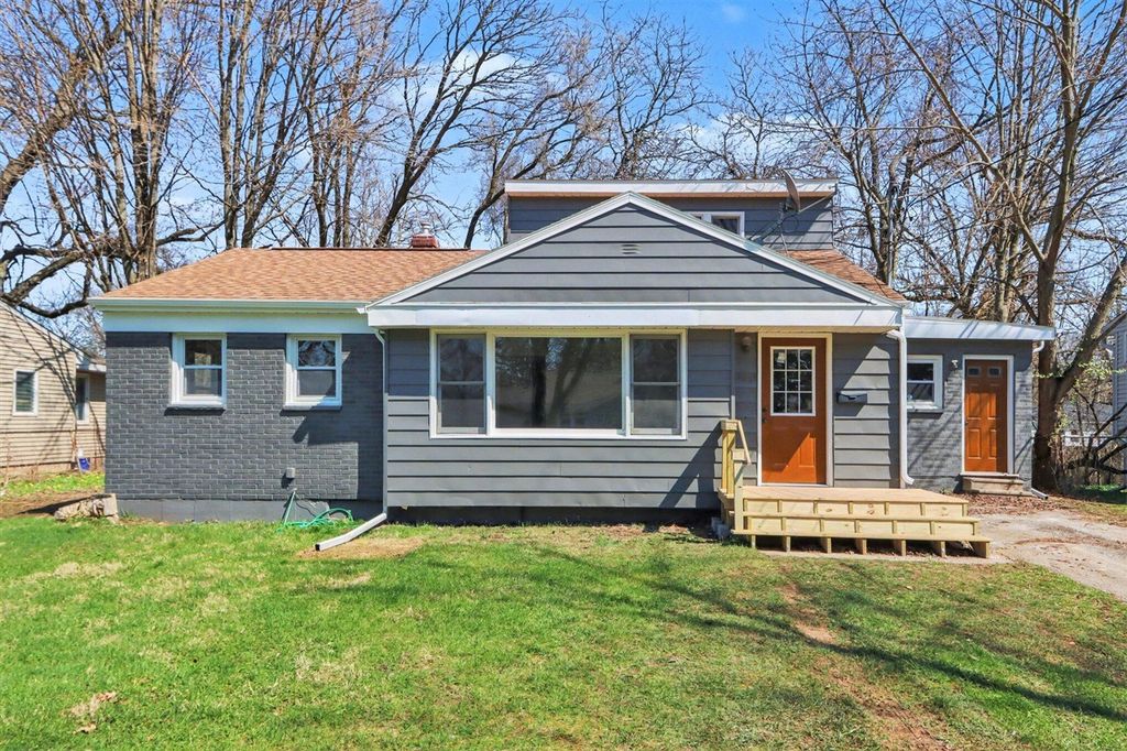 1332 Manor Street, Kalamazoo, MI 49006