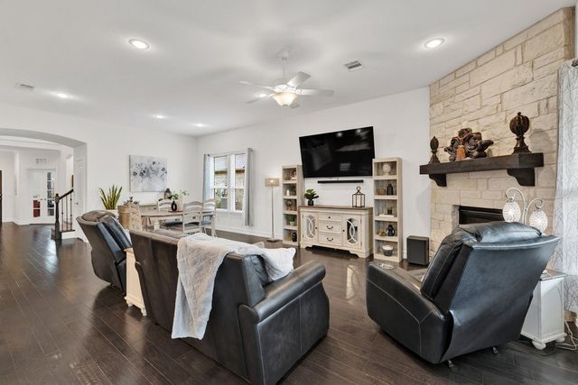 820 Basket Willow Terrace, Fort Worth, TX 76052