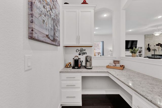 820 Basket Willow Terrace, Fort Worth, TX 76052