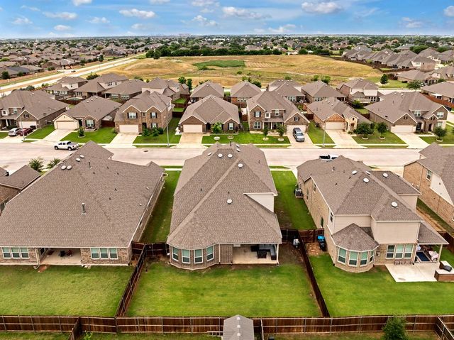 820 Basket Willow Terrace, Fort Worth, TX 76052