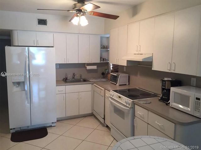 1308 Drexel Ave 202, Miami Beach, FL 33139