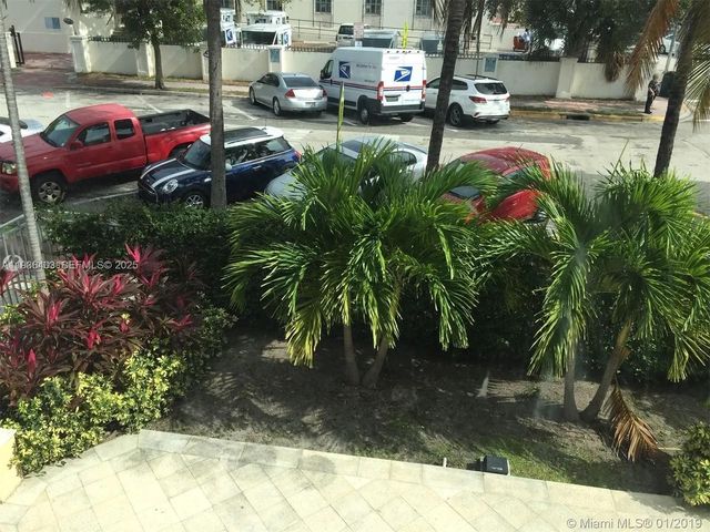 1308 Drexel Ave 202, Miami Beach, FL 33139