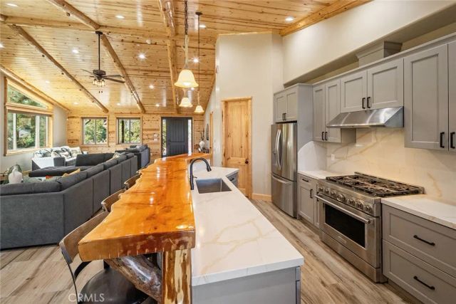 1658 Tuolumne Road, Big Bear City, CA 92314