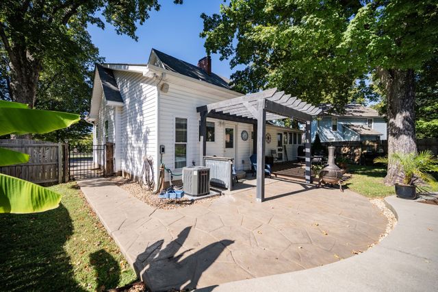 380 Sam Davis Rd, Smyrna, TN 37167