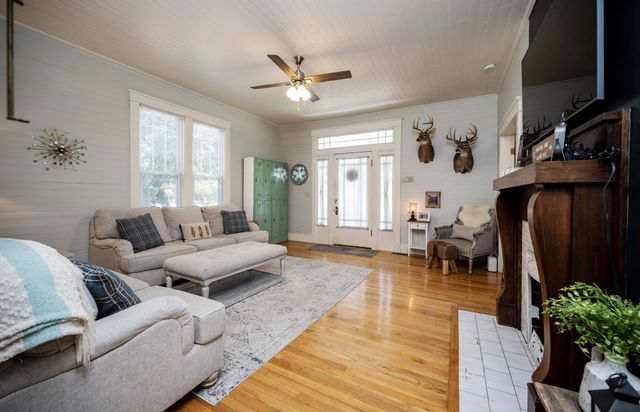 380 Sam Davis Rd, Smyrna, TN 37167