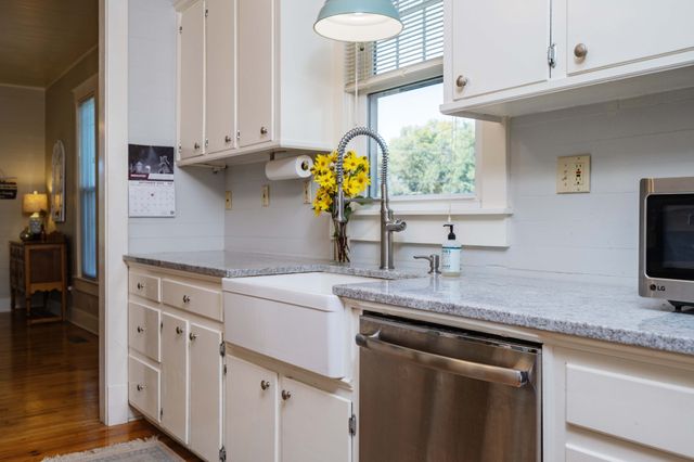 380 Sam Davis Rd, Smyrna, TN 37167