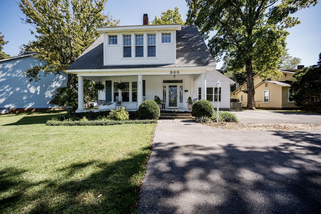 380 Sam Davis Rd, Smyrna, TN 37167