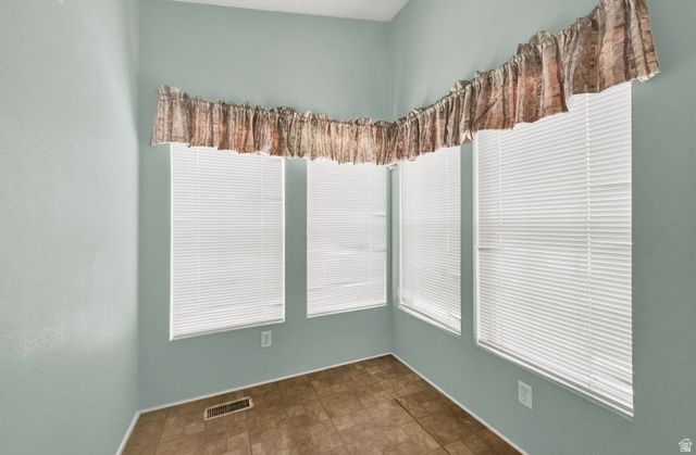 2866 S HAMPTON PARK DR, West Valley City, UT 84119