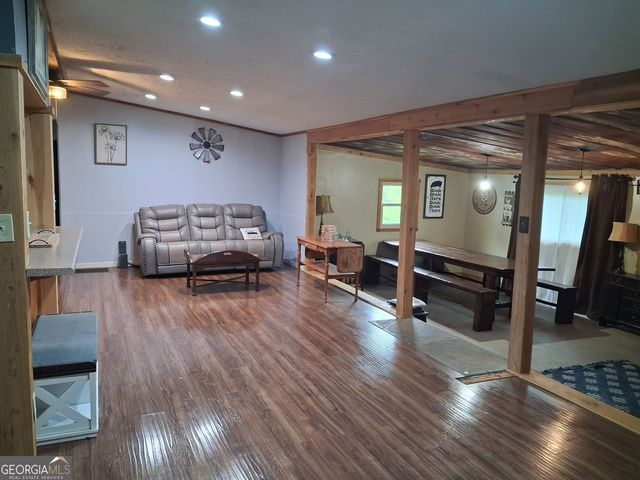 1812 Pickard Road, Thomaston, GA 30286