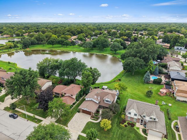 570 Sandpebble Drive, Schaumburg, IL 60193