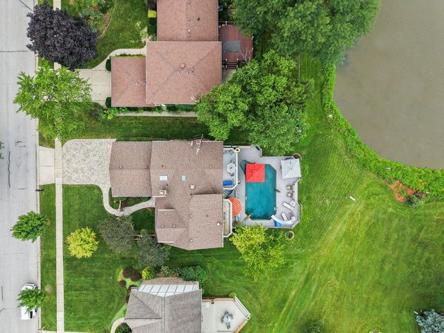 570 Sandpebble Drive, Schaumburg, IL 60193