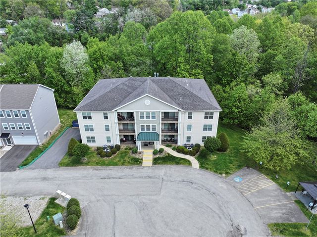 7015 Stefano Dr, Delmont, PA 15626