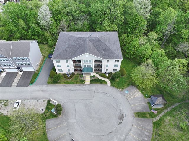 7015 Stefano Dr, Delmont, PA 15626