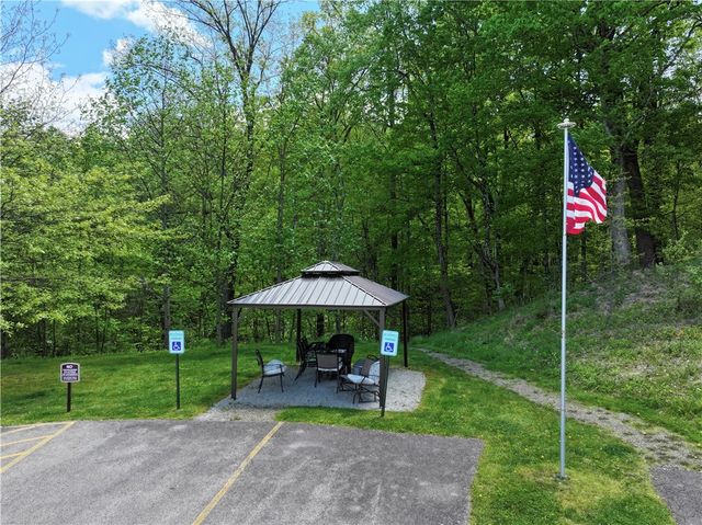 7015 Stefano Dr, Delmont, PA 15626