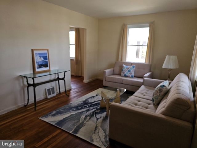 55 SHEPHERD RD, Cherry Hill, NJ 08034