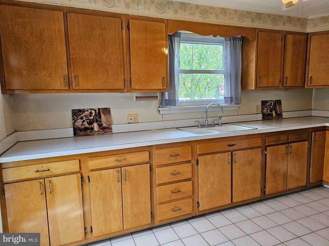 55 SHEPHERD RD, Cherry Hill, NJ 08034