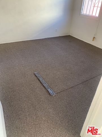 107 W 84th Place, Los Angeles, CA 90003