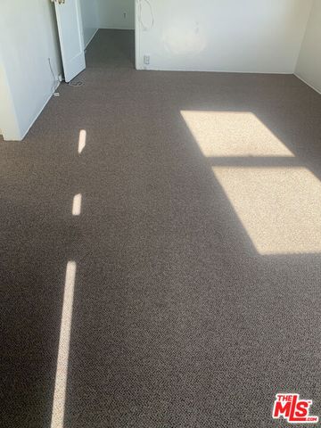 107 W 84th Place, Los Angeles, CA 90003