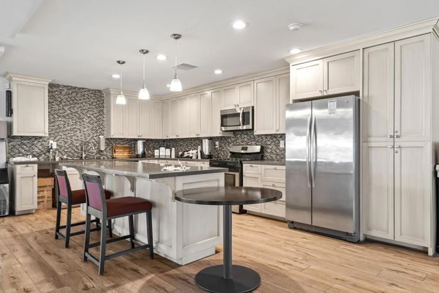 361 Avenida Andorra, Cathedral City, CA 92234