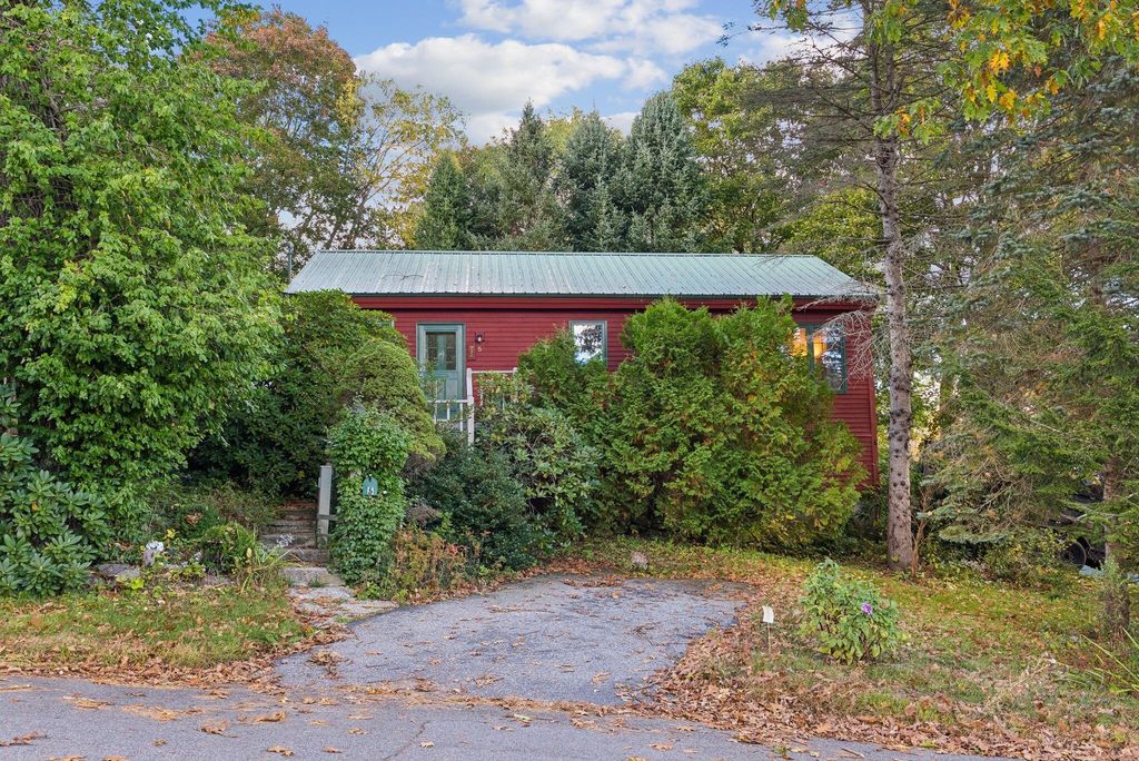 5 Acorn Street, Gorham, ME 04038 — exterior