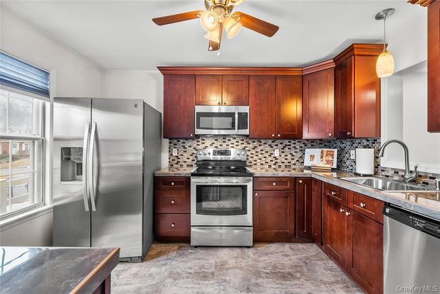 503 Twin Brook Court, Carmel, NY 10512