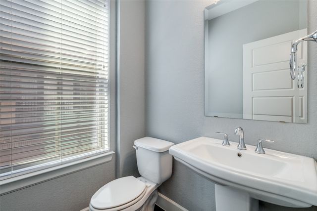 1348 Arch Place, Dallas, TX 75215
