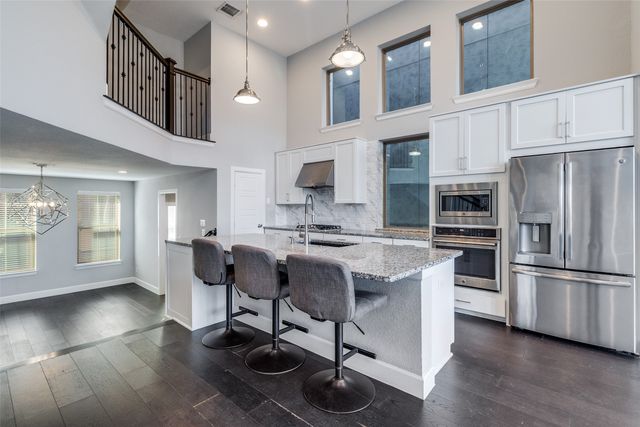 1348 Arch Place, Dallas, TX 75215