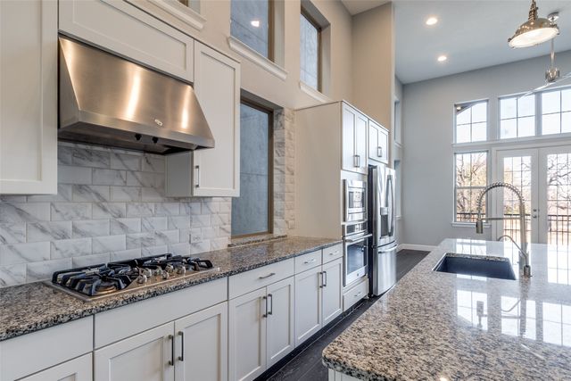 1348 Arch Place, Dallas, TX 75215