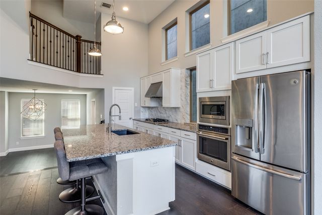 1348 Arch Place, Dallas, TX 75215
