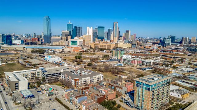 1348 Arch Place, Dallas, TX 75215