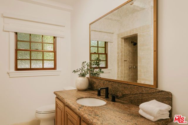12225 Falkirk Lane, Los Angeles, CA 90049