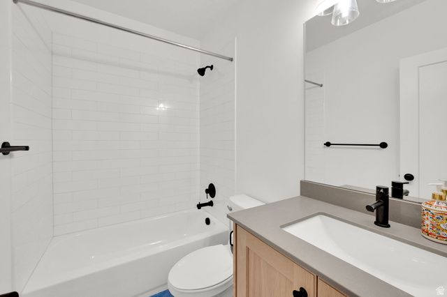 11161 S CHEVIOT HILLS LN, South Jordan, UT 84009