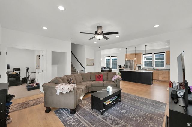 11161 S CHEVIOT HILLS LN, South Jordan, UT 84009