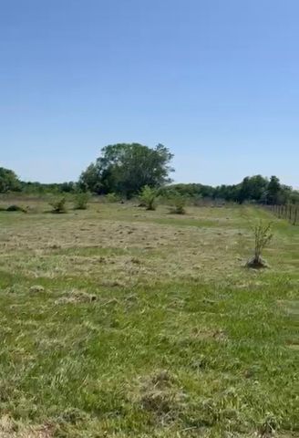 869 County Road 3908, Wills Point, TX 75169