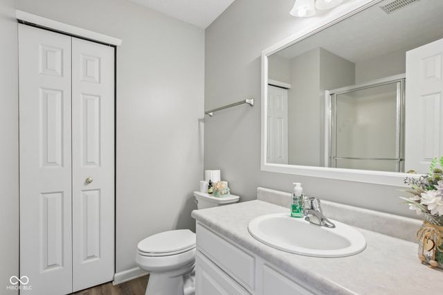 1103 Spring Meadow Court, Franklin, IN 46131