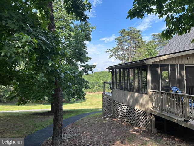 496 WINTER CAMP, Hedgesville, WV 25427