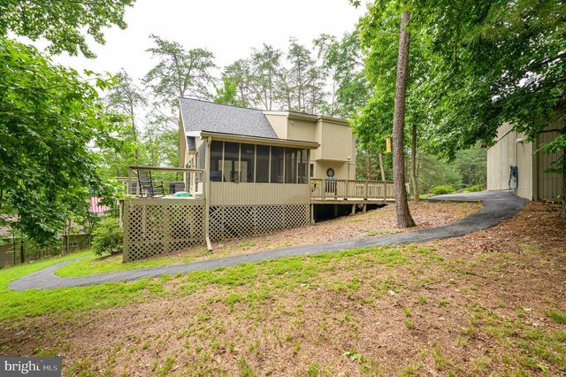 496 WINTER CAMP, Hedgesville, WV 25427