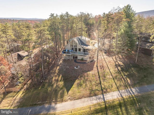 496 WINTER CAMP, Hedgesville, WV 25427
