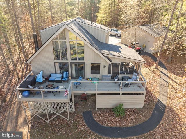 496 WINTER CAMP, Hedgesville, WV 25427