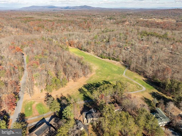 496 WINTER CAMP, Hedgesville, WV 25427